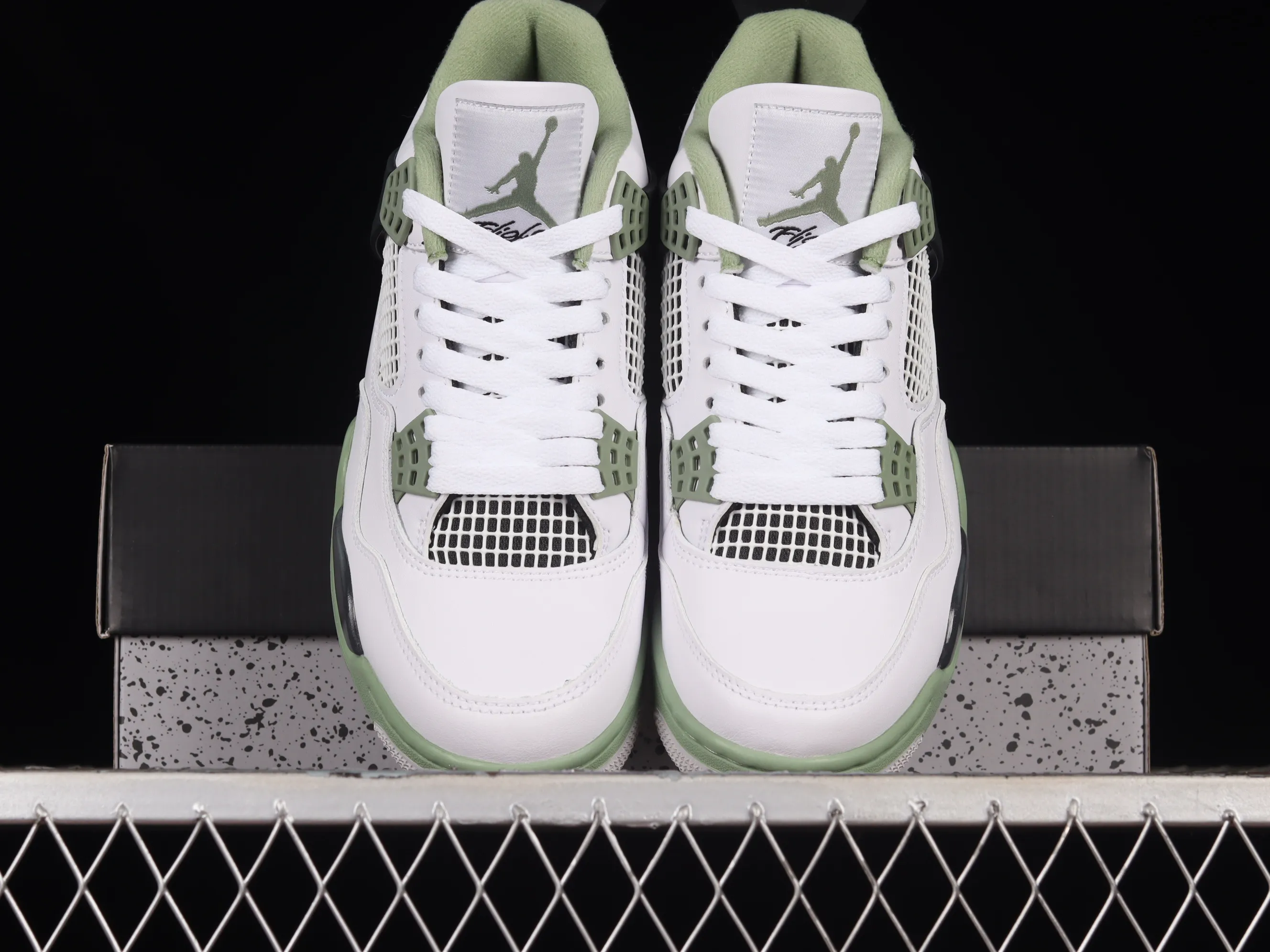 All categories Air Jordan Jordan series basketball shoes Air Jordan 4 X version Air Jordan 4 Retro "Seafoam" AJ4 Joe 4 white and green AQ9129-103